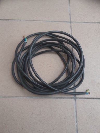 Zdjęcie oferty: Kabel czarny 5m 3×1,5
