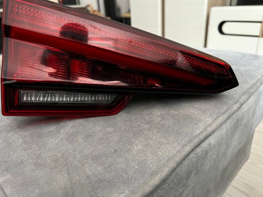 Zdjęcie oferty: Lampa audi a4b9 sline matrix lewa klapa USA