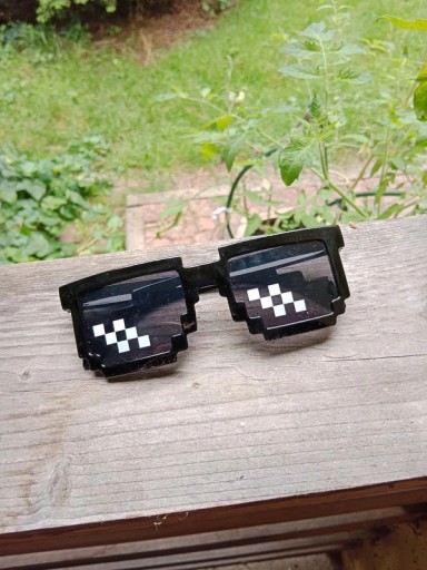 Zdjęcie oferty: Okulary Przeciwsłoneczne W Stylu Minecraft