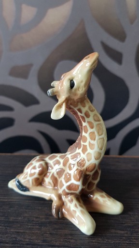 Zdjęcie oferty: Żyrafa z porcelany Franz
