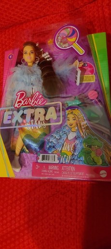 Zdjęcie oferty: Lalka Barbie Extra - zestaw z akcesoriami Mattel