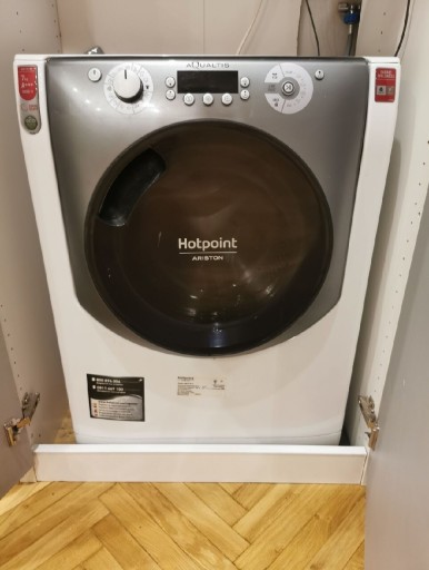 Zdjęcie oferty: Dobra pralka Hotpoint Ariston, żelazko gratis 