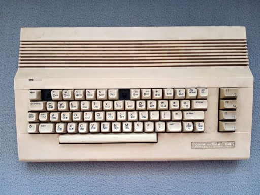 Zdjęcie oferty: Sprzedam commondore 