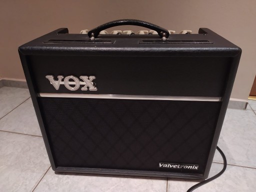 Zdjęcie oferty: Wzmacniacz gitarowy VOX VT 20+ Combo mulitefekt