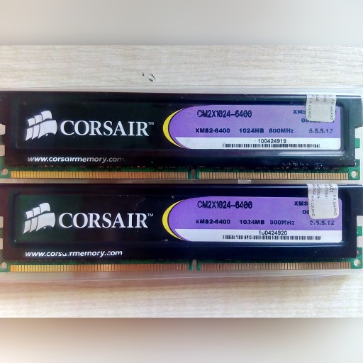 Zdjęcie oferty: Pamięć DDR2  CORSAIR 800MHZ 2 GB PAMIĘCI