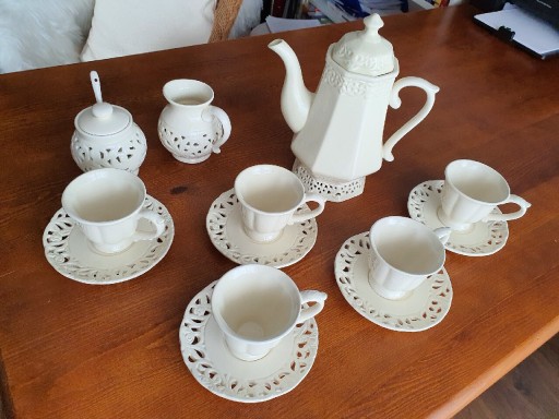 Zdjęcie oferty: Zestaw porcelanowy do herbaty, mlecznik, cukiernic