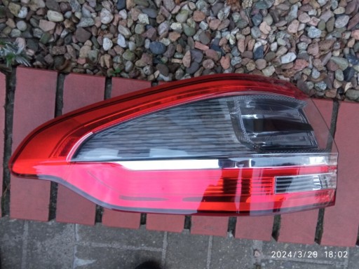 Zdjęcie oferty: Lampa tylna lewa (błotnik) Ford S-Max lift