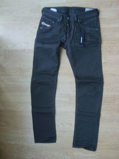 Zdjęcie oferty: Orginalne Diesel Belther spodnie jeansy R 27 Nowe 