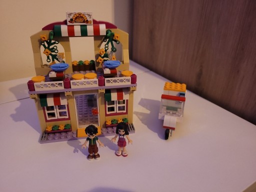 Zdjęcie oferty: LEGO FRIENDS Pizzeria w Heartlake (41311)