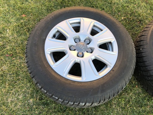 Zdjęcie oferty: Koła zimowe Audi 215/65R16 Dunlop