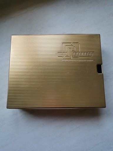 Zdjęcie oferty: Metalowe pudełko paco rabanne 