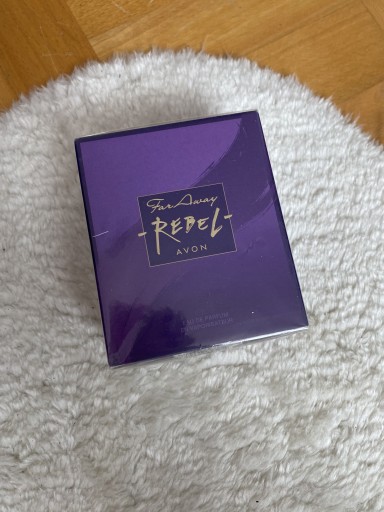 Zdjęcie oferty: Woda perfumowana Far Away Rebel 50ml