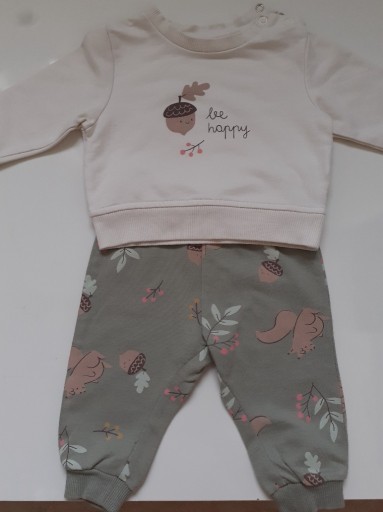 Zdjęcie oferty: Dres niemowlęcy r.62 bluza i spodnie