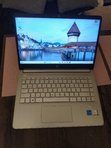 Zdjęcie oferty: Laptop HP 14s Intel Core i5-1135G7 16GB Ram 256GB SSD + zasilacz