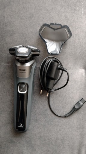 Zdjęcie oferty: Golarka PHILIPS Seria 5000 S5887/10 SkinIQ