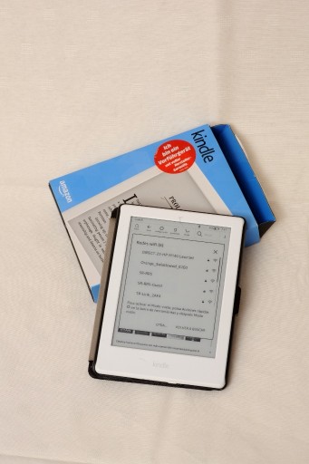 Zdjęcie oferty: czytnik kindle - model SY69JL