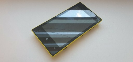 Zdjęcie oferty: Nokia Lumia 520 smartfon włącza się