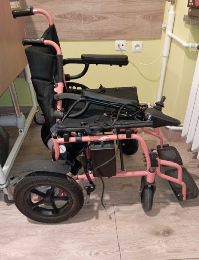 Zdjęcie oferty: Wózek elektryczny z pęknięta ramą ASM-ELECTRIC ASMEDI  plus Ładowarka