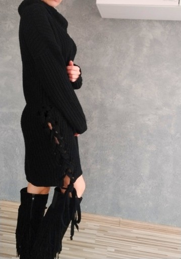 Zdjęcie oferty: Długi sweter czarny, wiązany bok, ciepły, M/L