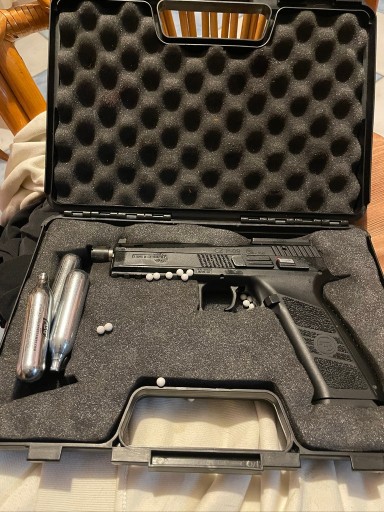 Zdjęcie oferty: pistolet asg CZ-P09