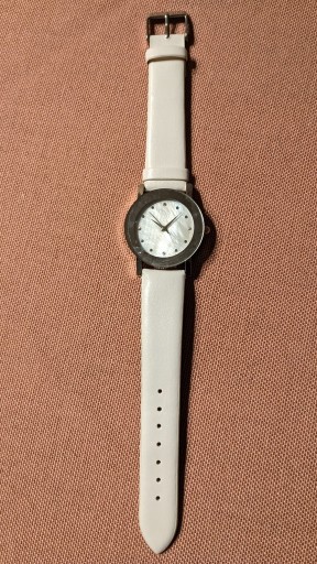 Zdjęcie oferty: Biały zegarek damski