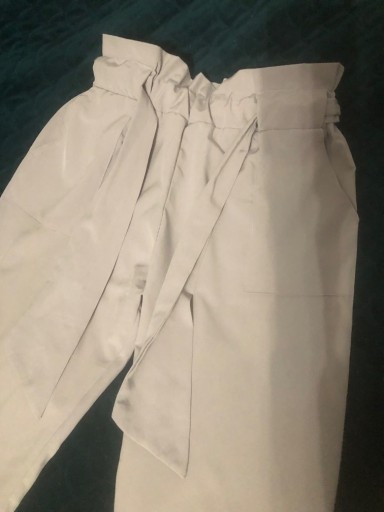 Zdjęcie oferty: Spodnie fiolet , wiązane w pasie , rozmiar M, S, 