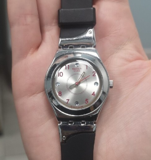 Zdjęcie oferty: Zegarek swatch irony medium srebrny czarny cyrkoni