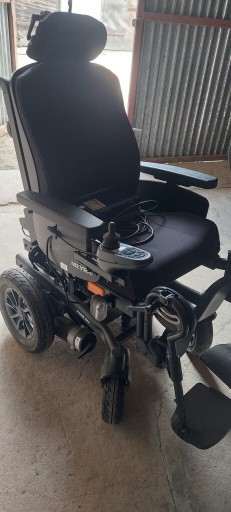 Zdjęcie oferty: Wózek inwalidzki na akumulator 