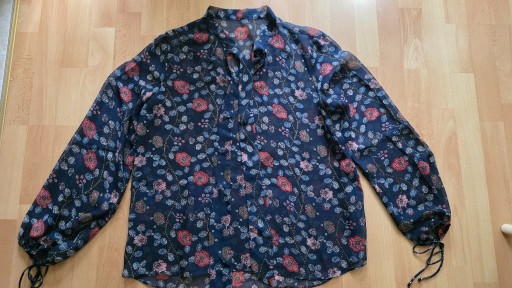 Zdjęcie oferty: Elegancka bluzka TARANKO