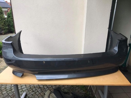 Zdjęcie oferty: BMW 5 e60 e61 zderzak tylni tył w kolorze 