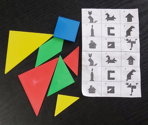 Zdjęcie oferty: Tangram - komplet uczniowski