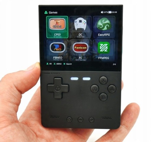 Zdjęcie oferty: Trimui Brick z kartą z grami kilka tysięcy