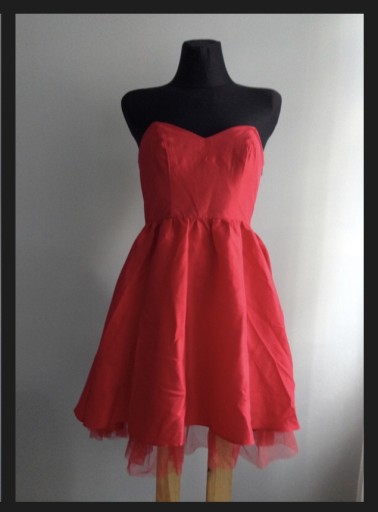 Zdjęcie oferty: Czerwona sukienka rozkloszowana xs