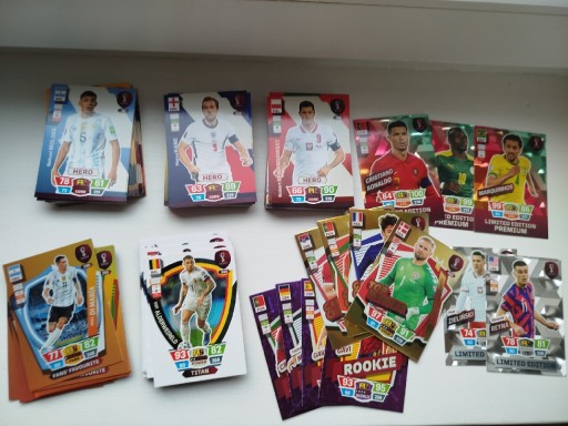 Zdjęcie oferty: Karty Panini i Match Attax 100 sztuk 