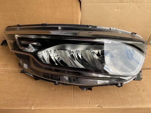 Zdjęcie oferty: Lampa IVECO DAILY 19r< przednia praw full led