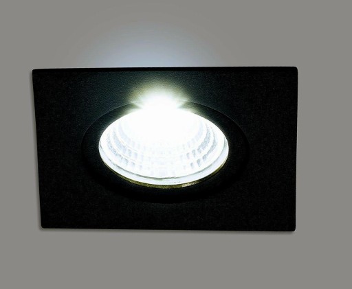 Zdjęcie oferty: Lampa pod zabudowe LED Eglo 