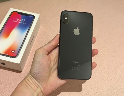 Zdjęcie oferty: Apple iPhone X 64 GB czarny , cały w oryginale!!!