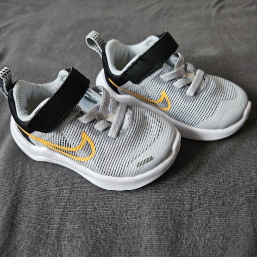 Zdjęcie oferty: Buty dziecięce NIKE DOWNSHIFTER 12 NN (TDV)