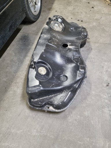 Zdjęcie oferty: Bak paliwa bmw e38 4.4