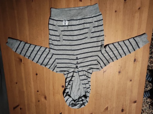 Zdjęcie oferty: Bluza chłopięca lupilu rozmiar 98/104.