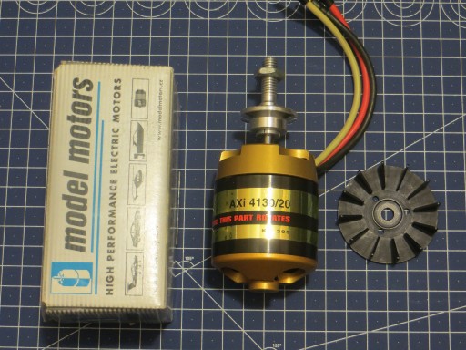 Zdjęcie oferty: Silnik AXI 4130/20 Gold Line kV 305 obr/V