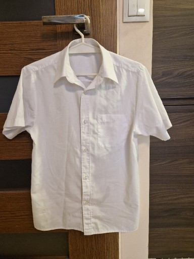 Zdjęcie oferty: Białe koszule z krótkim rękawem 152 oraz 158