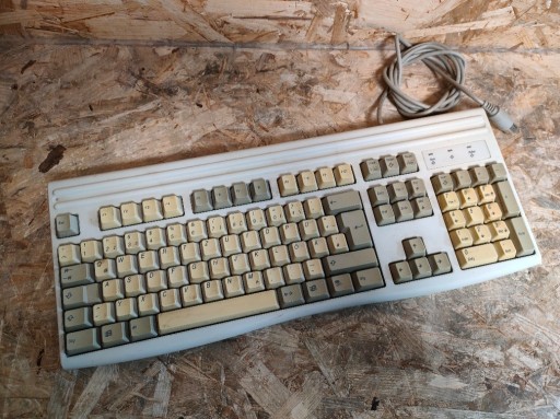 Zdjęcie oferty: RETRO KLAWIATURA MITSUMI KPQ-E99ZC-12 