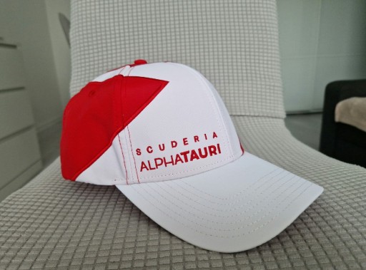 Zdjęcie oferty: Czapka Scuderia AlphaTauri, GP Austrii 2021, F1