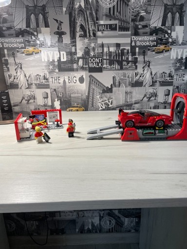 Zdjęcie oferty: LEGO Speed Champions Ferrari FXX K i centrum tech.