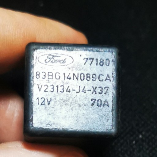 Zdjęcie oferty: Przekaźnik Ford 77180 V23134-J4-X37 83BG14N089CA