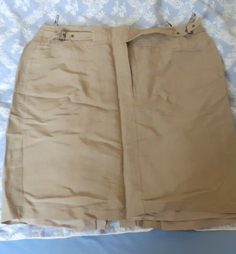 Zdjęcie oferty: Spódnica khaki 46