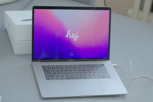 Zdjęcie oferty: Apple MacBook Pro 15" SSD 512GB 16GB RAM GPU 4GB