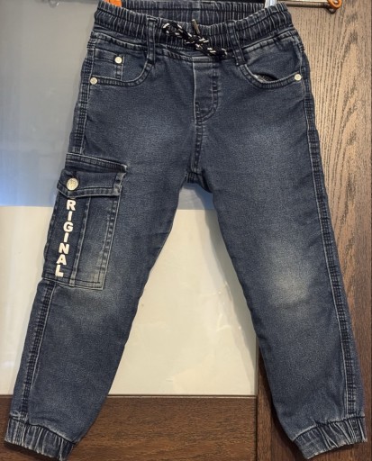 Zdjęcie oferty: Jeansowe spodnie joggery