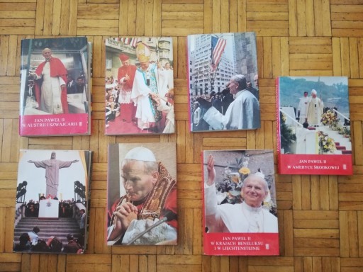 Zdjęcie oferty: 7 książek z serii I Polak w stolicy Piotrowej
